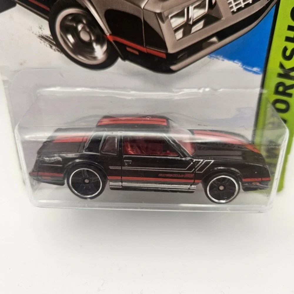 Hot Wheels HW Workshop 2015 Muscle Mania 86 Monte‎ Carlo SS Black Red Car
